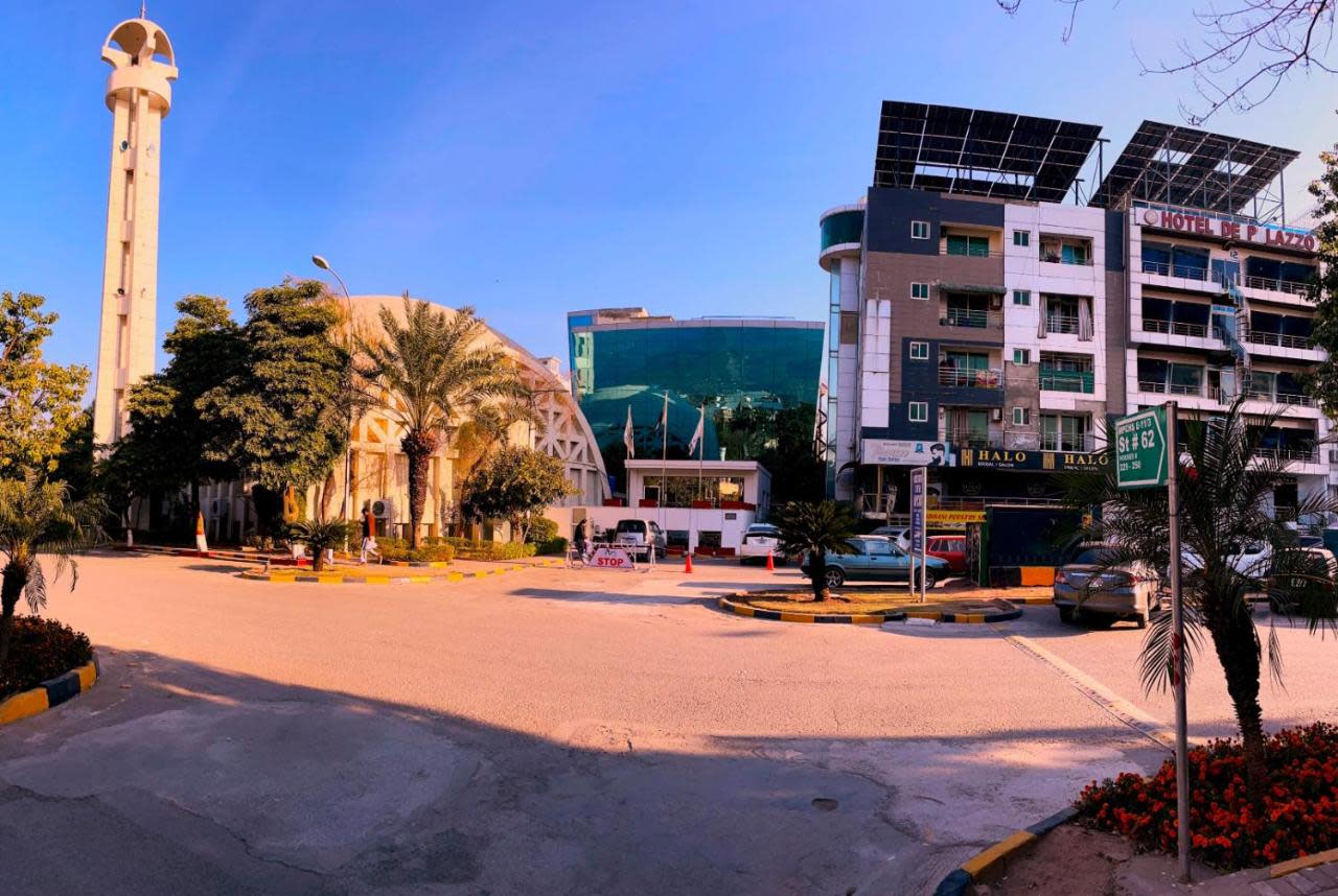 Entrance of Hotel De Palazzo in E-11 Islamabad