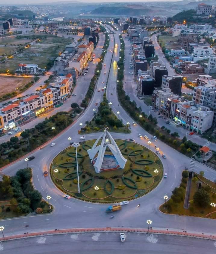 Clock tower roundabout in Bahria Town Rawalpindi