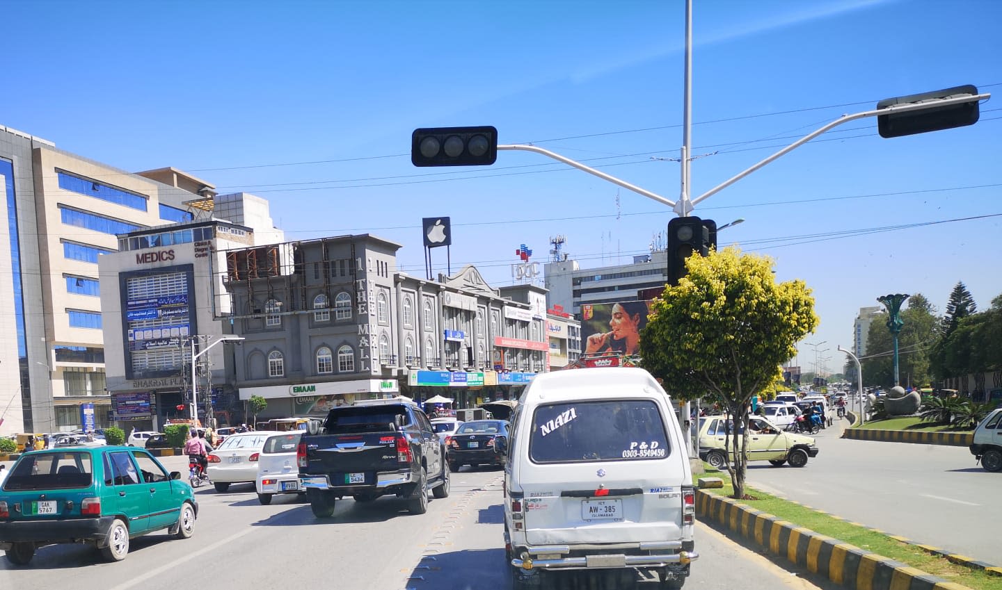 Street scene in Rawalpindi Saddar