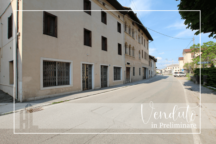 Rif. 848 - Negozio in centro storico a Feltre