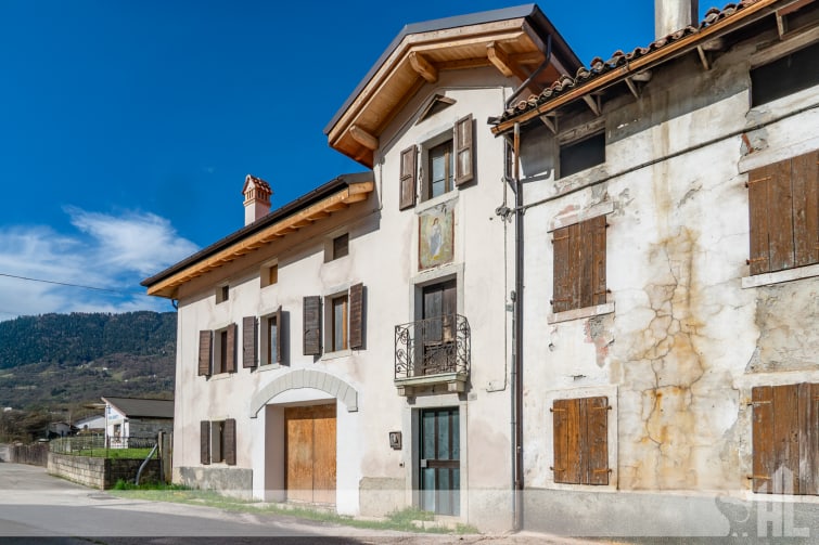 Rif.1620 - Porzione al grezzo con verde privato a Fastro di Arsiè