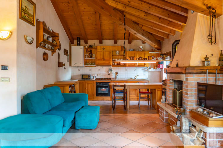 Rif. 1696_T - Appartamento all'ultimo piano a Tovena