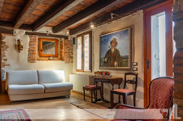 Rif. 1688_T - Affascinante bilocale in Palazzo Sanfiori a Serravalle