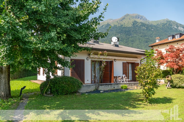 Rif. 1708 - Elegante villa con giardino a Cusighe