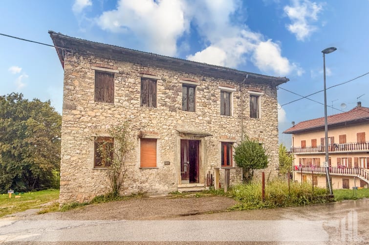 Rif. 1710 - Casa indipendente da ristrutturare a Sovramonte