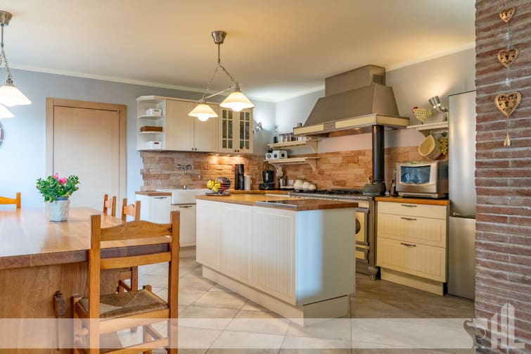 Rif. 1761 - Elegante villa in collina a Farra di Soligo