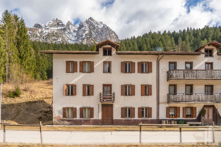 Rif. 1908 - Porzione da ristrutturare a san Pietro di Cadore