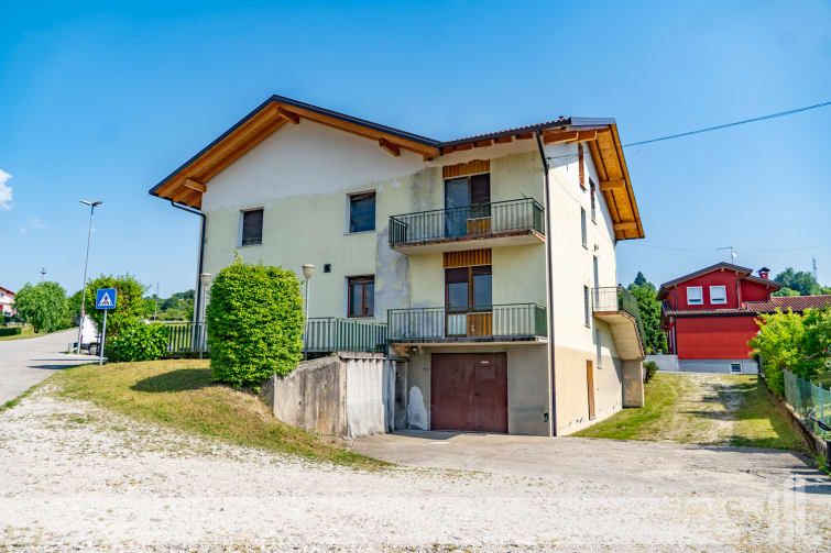Rif. 1925 - Casa indipendente a Mel di Borgo Valbelluna