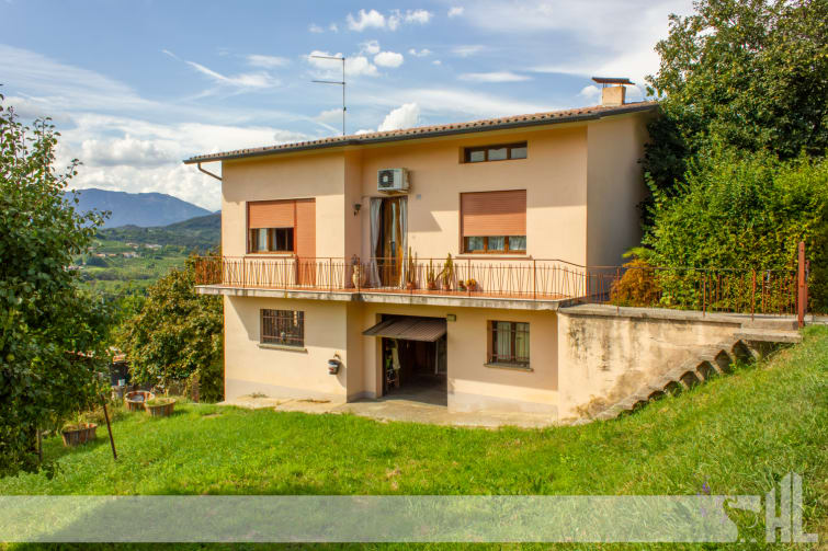 RIF. 1978_T - Casa indipendente con vista sulle colline di San Pietro di Feletto