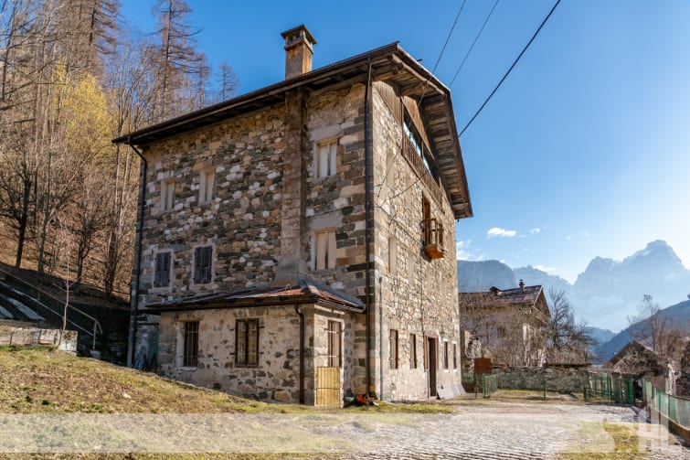 Rif. 1297 - Casa Singola da Ristrutturare a Forno di Zoldo