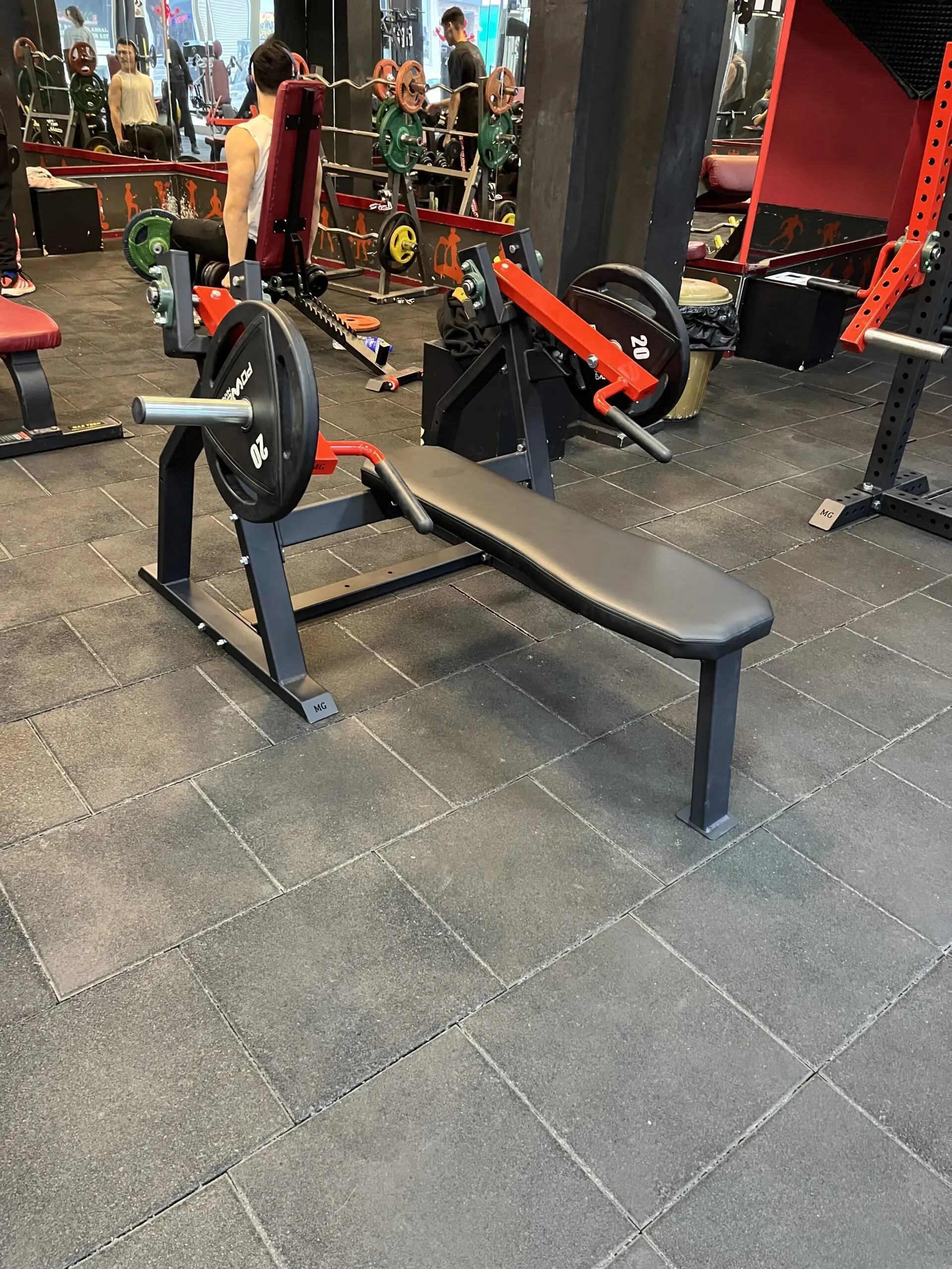 Flat Bench Press Makinesi - 1