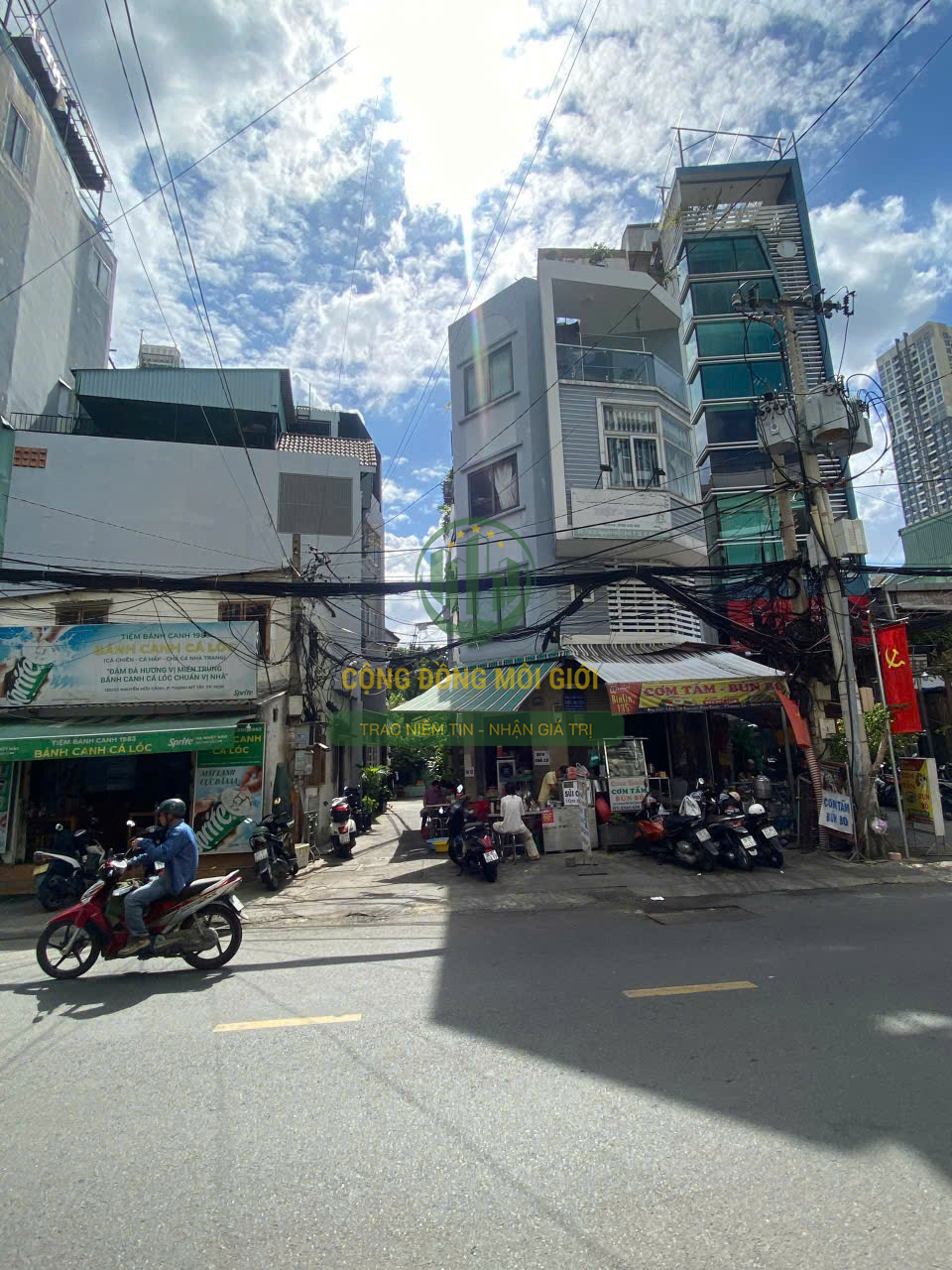 Bán nhà hẻm 135 Nguyễn Hữu Cảnh, Bình Thạnh
