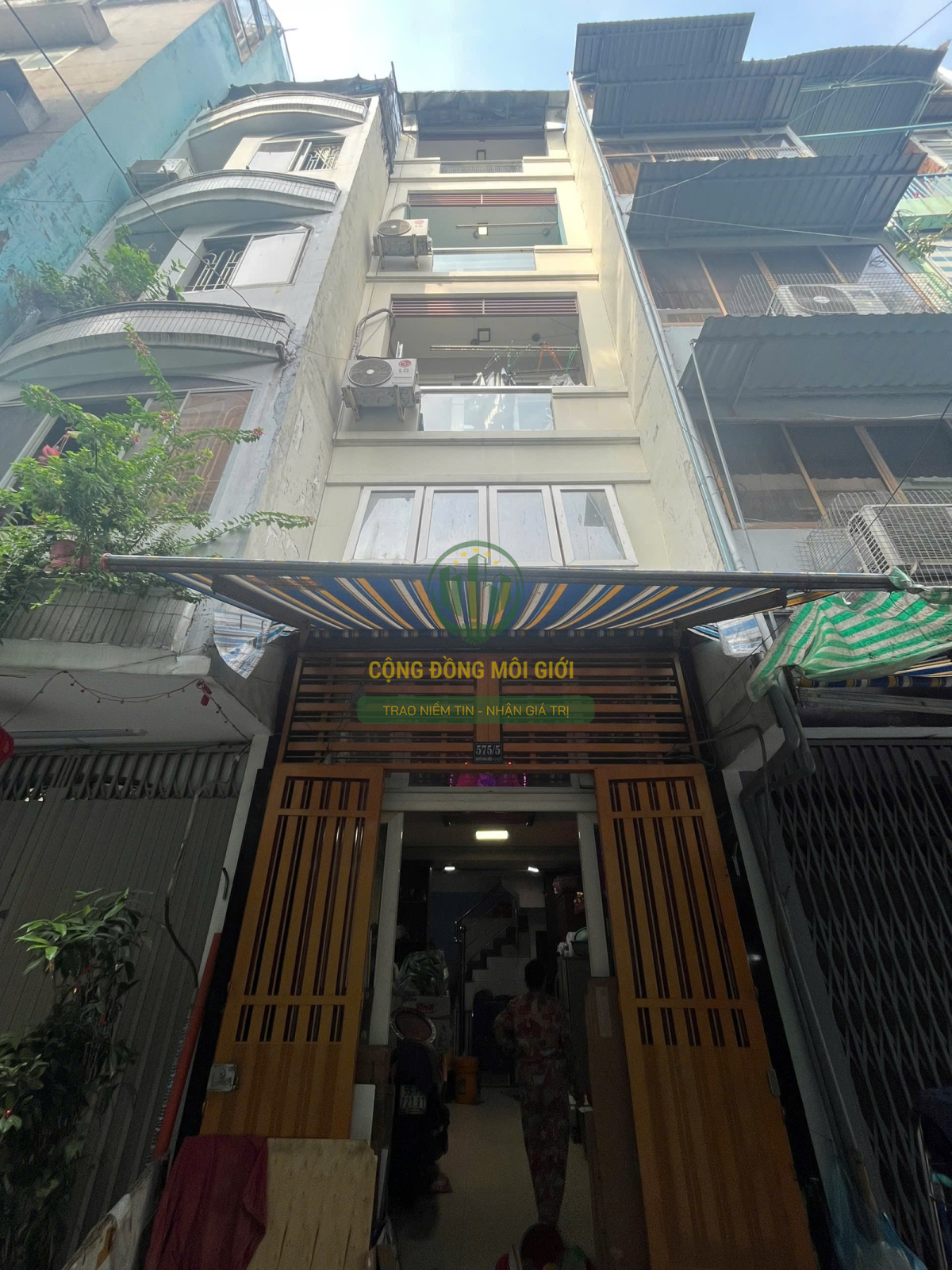 Bán nhà hẻm 575 Nguyễn Đình Chiểu, Quận 3