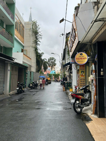 Bán nhà mặt tiền Đinh Công Tráng, Quận 1