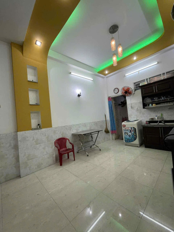 Bán nhà hẻm 108 Trần Quang Diệu, Quận 3