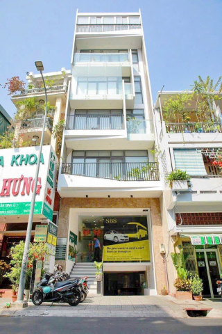 Bán nhà mặt tiền Trần Khắc Chân, Quận 1