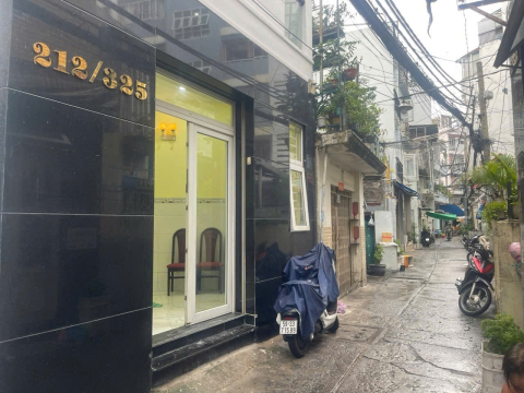 Bán nhà hẻm 212 Nguyễn Văn Nguyễn, Quận 1