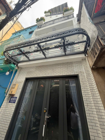 Bán nhà hẻm 648 Cách Mạng Tháng Tám, Quận 3