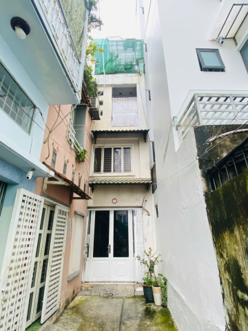 Bán nhà hẻm 372 Cách Mạng Tháng Tám, Quận 3