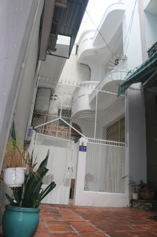 Bán nhà hẻm 32 Lý Chính Thắng, Quận 3