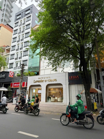 Bán nhà mặt tiền 39 Bà Huyện Thanh Quan, Quận 3