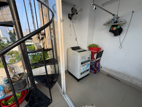 Bán nhà hẻm 246 Ngô Quyền, Quận 10
