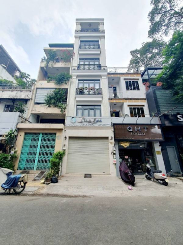 Bán nhà mặt tiền Nhật Tảo, Quận 10