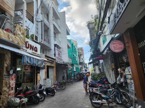Bán nhà hẻm 384 Lý Thái Tổ, Quận 10