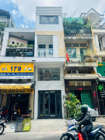 Bán nhà hẻm 131 Thành Thái, Quận 10