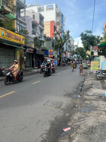 Bán nhà mặt tiền Bà Hạt, Quận 10