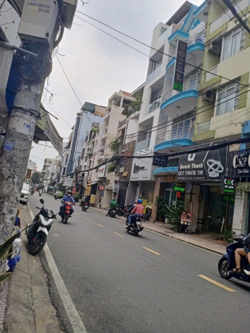 Bán nhà mặt tiền Hồ Bá Kiện, Quận 10