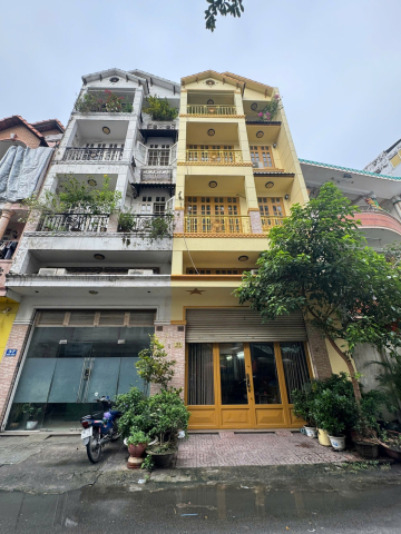 Bán nhà mặt tiền Hoa Sữa, Phú Nhuận
