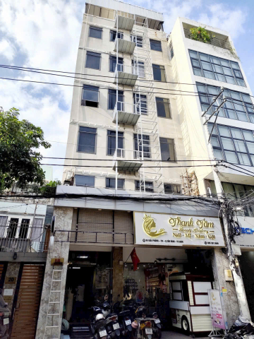 Bán nhà mặt tiền 18 Giải Phóng, Tân Bình