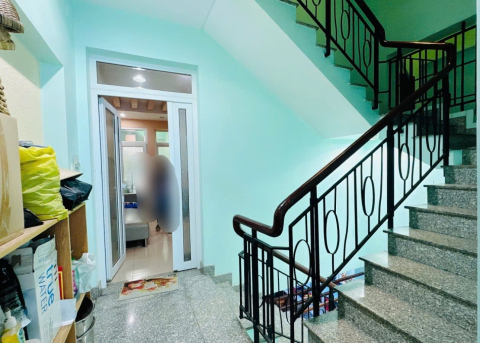 Bán nhà mặt tiền Trường Chinh, Tân Bình