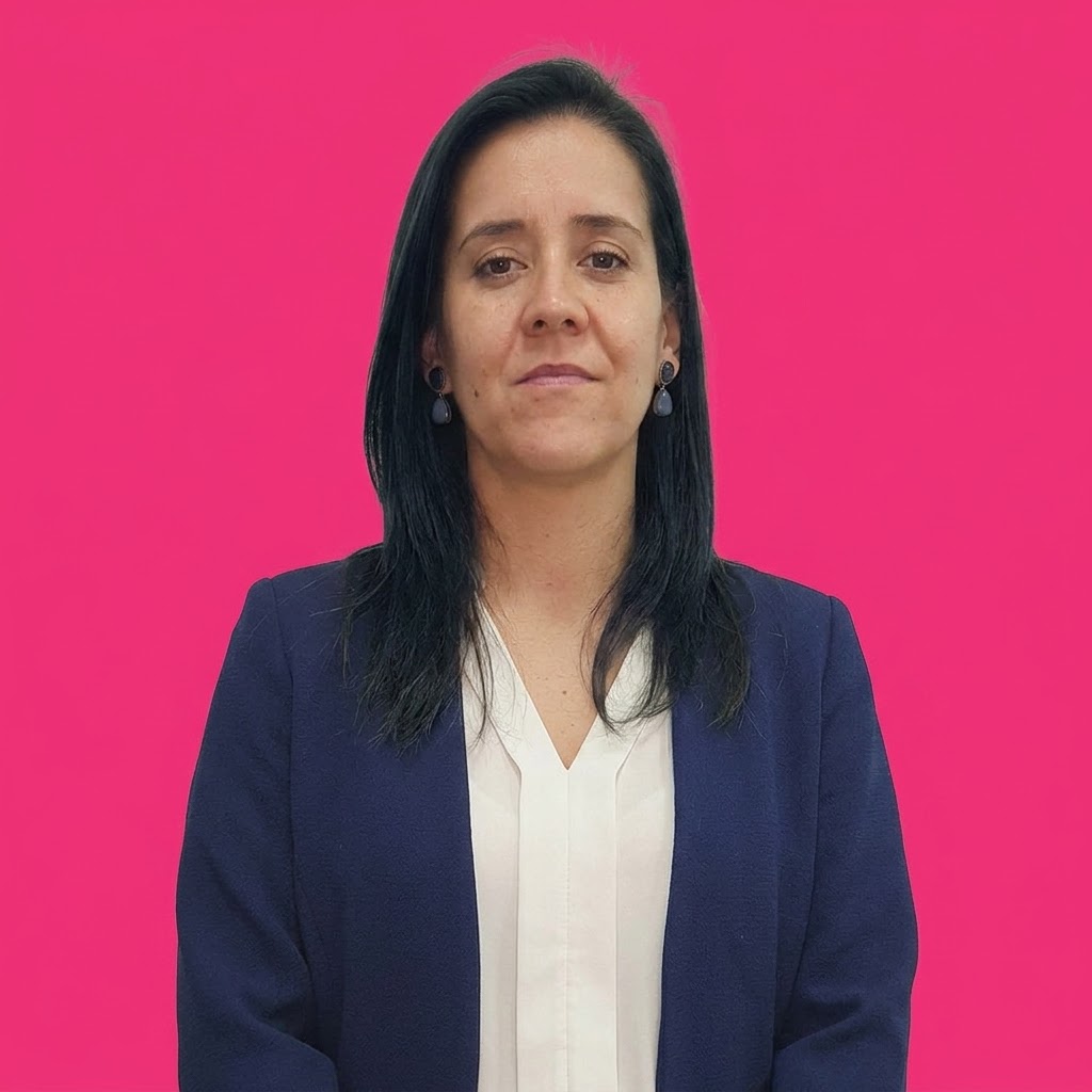 MARCELA LINEROS