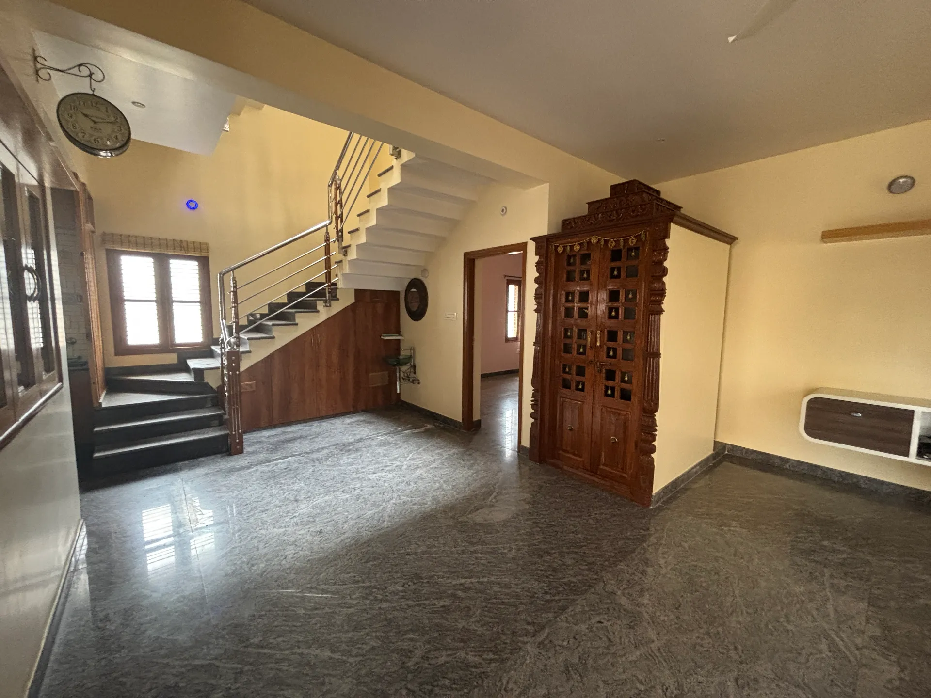 Spacious 5 BHK Duplex East-Facing Builder Floor in Vidyaranayapuram - Featured Image