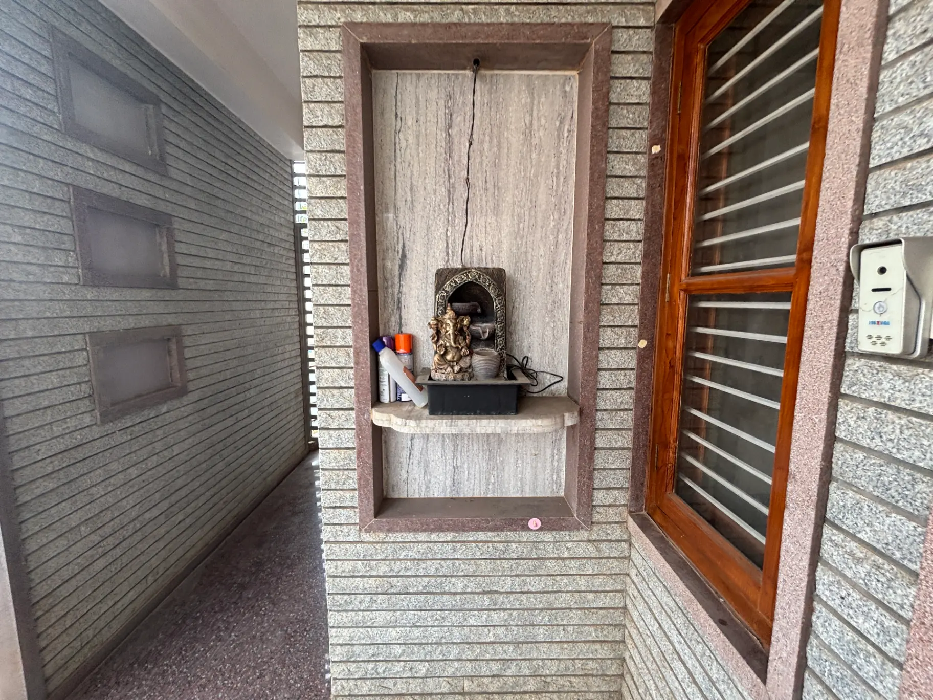 Spacious 5 BHK Duplex East-Facing Builder Floor in Vidyaranayapuram - Image 2