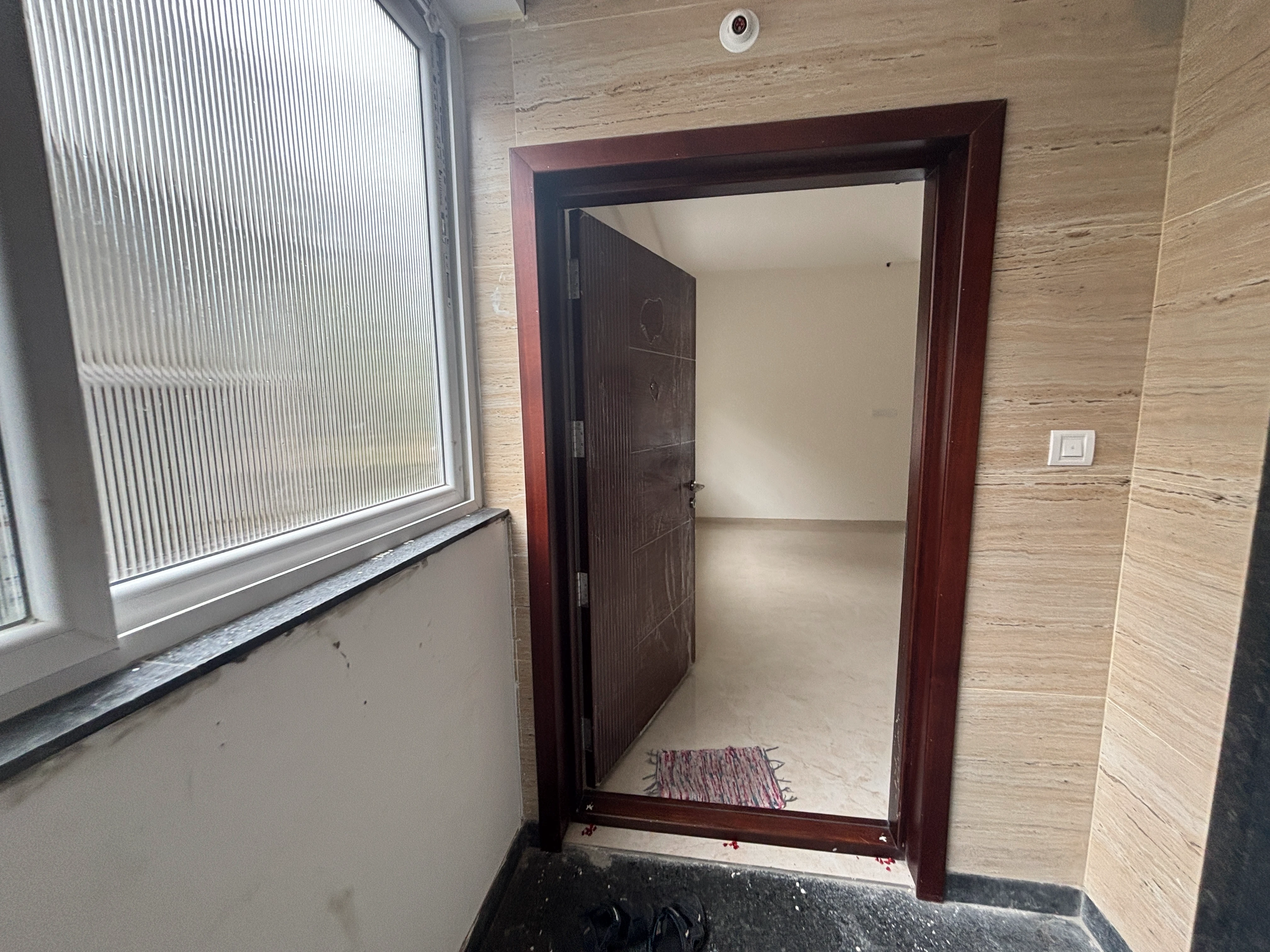 3 BHK East-Facing Flat for Sale in Vijayanagar [Brand New Flat] - Image 1