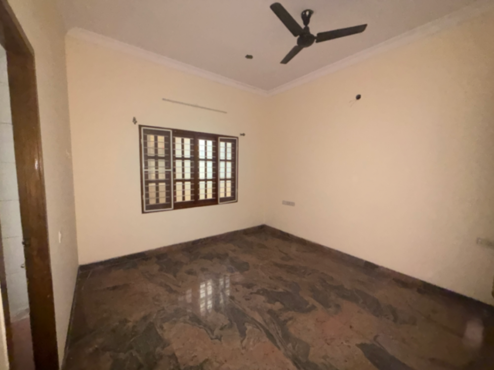 3 BHK Builder Floor in JP Nagar 1st Phase for Rent - North Facing - Ground Floor - Image 4
