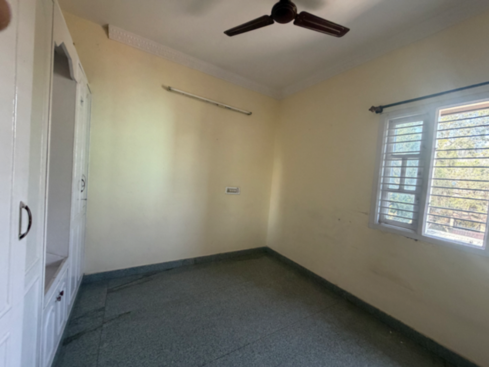 2BHK East-Facing Flat in Bilekahalli for Rent - Image 1