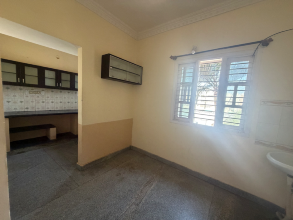 2BHK East-Facing Flat in Bilekahalli for Rent - Image 4