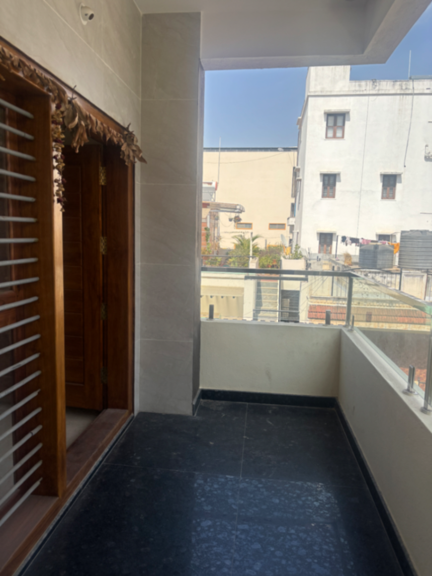 4BHK Builder Floor Premium Duplex house for Rent in JP Nagar 2nd Phase - East Facing. [Lift and Prefers Veg Only] - Image 1