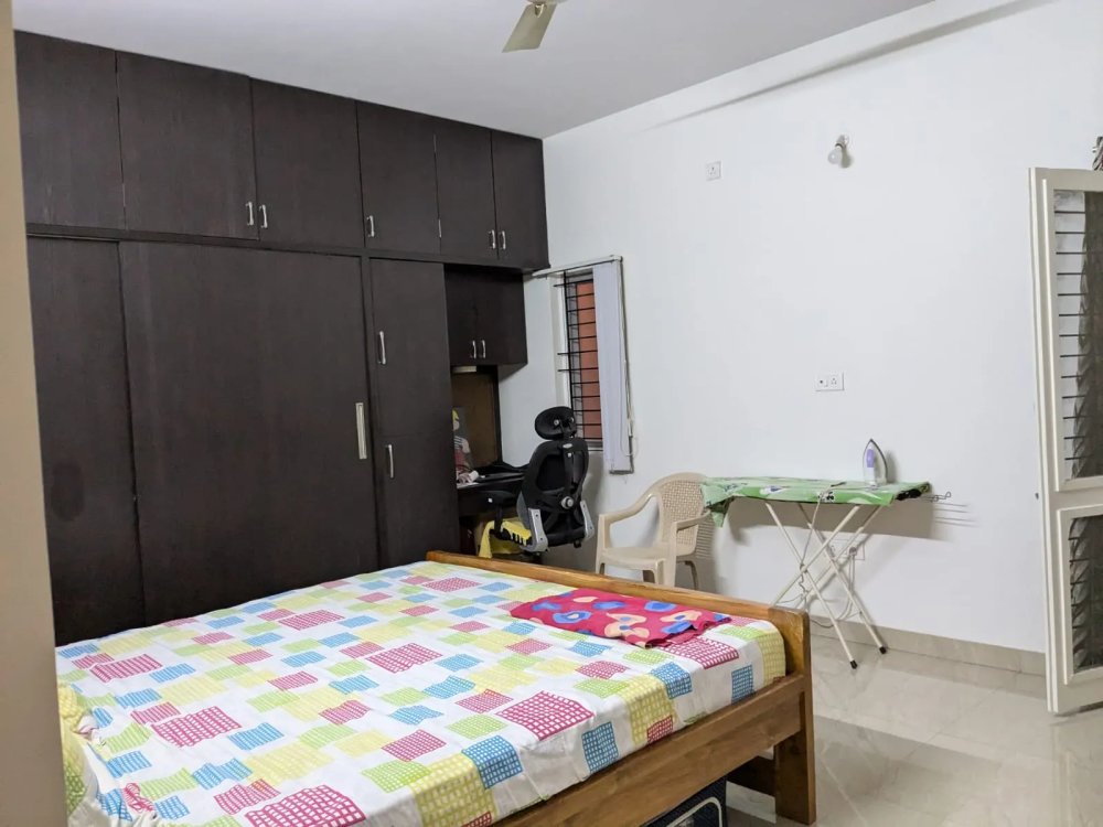 Spacious 5 BHK North-Facing House in BDA Layout - Image 3