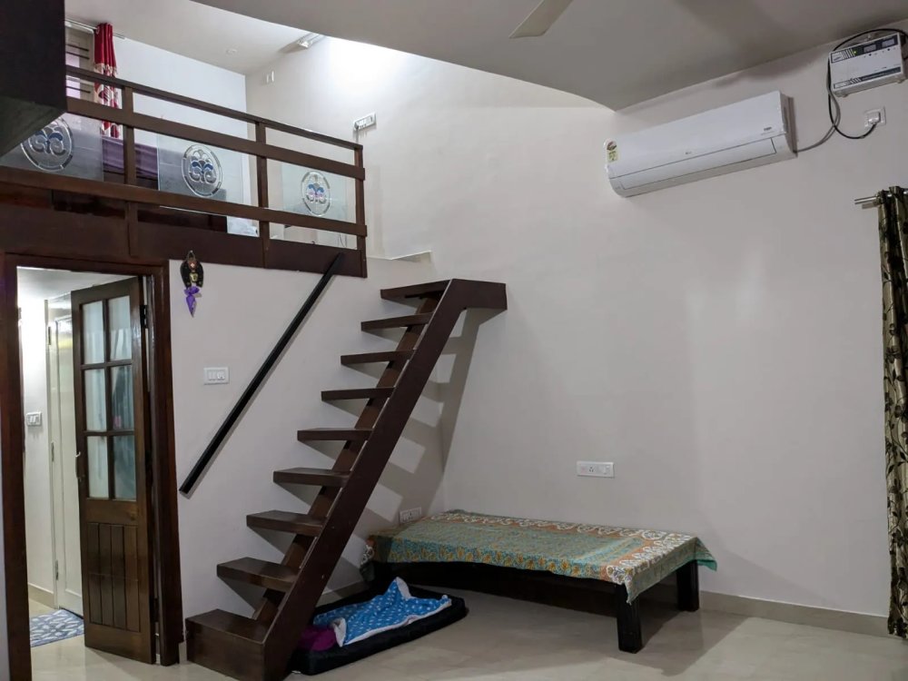 Spacious 5 BHK North-Facing House in BDA Layout - Image 1