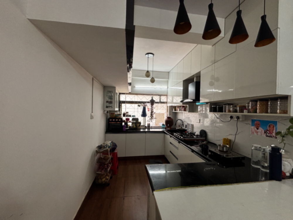 3 BHK North Facing Flat for Sale in JP Nagar 6th Phase.  Excellent condition [Renovated] - Image 3