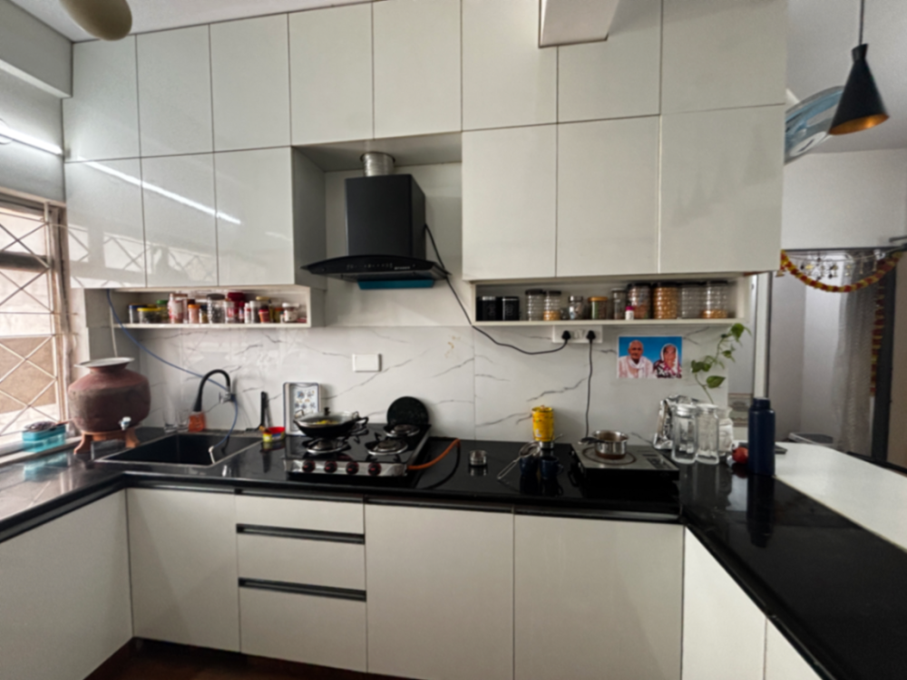 3 BHK North Facing Flat for Sale in JP Nagar 6th Phase.  Excellent condition [Renovated] - Image 2