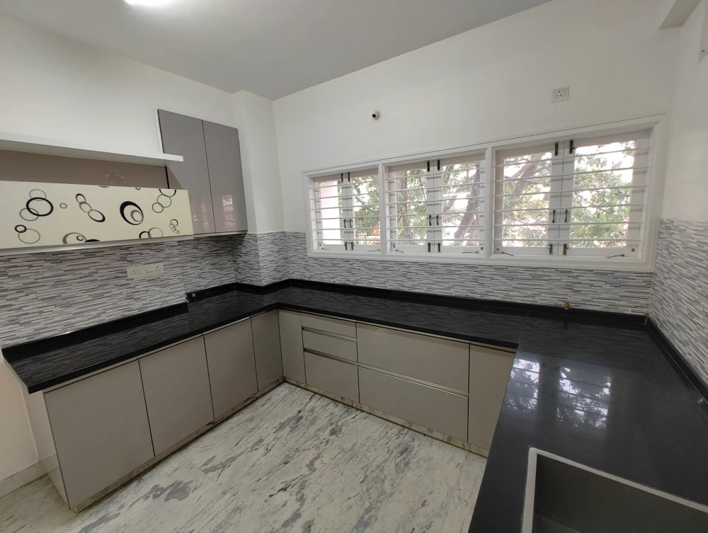 3 BHK Premium Flat near Lalbagh, Basavanagudi for Rent - Image 2