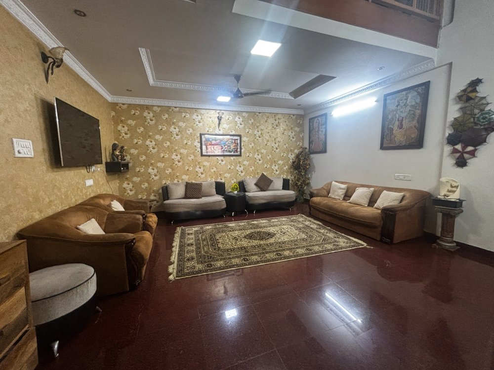 "Premium 4 BHK East-Facing Duplex Flat for Sale in Vijayanagar" - Featured Image
