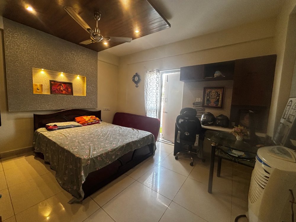 3 BHK Flat in Uttarahalli Facing North-West Door is For Sale - Image 1