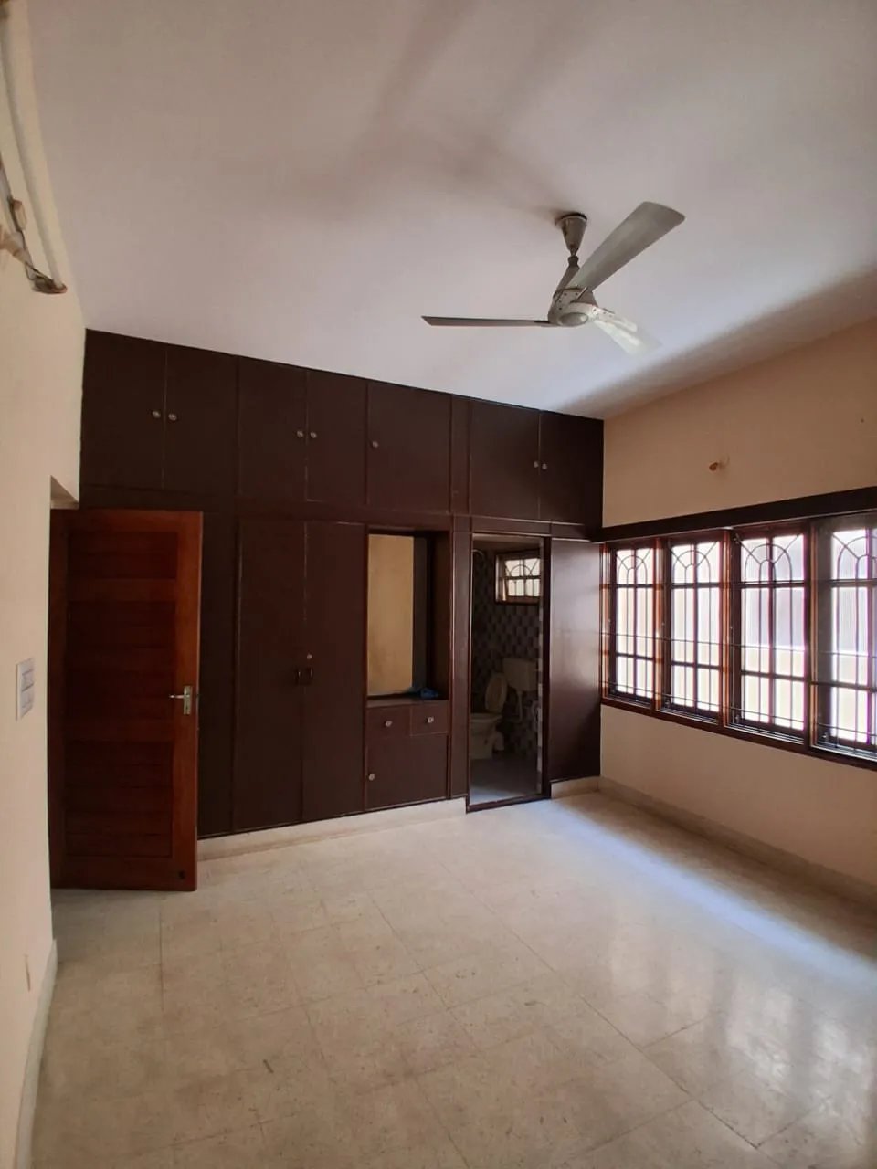 3BHK West-Facing House for Rent in Vijayanagar - Image 4